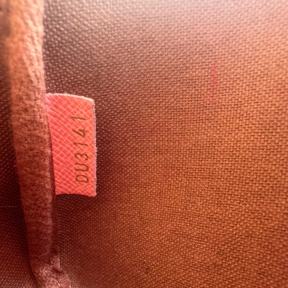 LOUIS VUITTON POCHETTE LIMITED EDITION - Picture 9 of 9